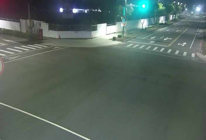 中科路/經貿五路(右側車流往環中路)