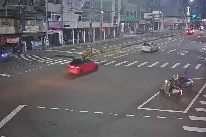 台中市北屯區北屯路/太原路(右側車流往文心路)