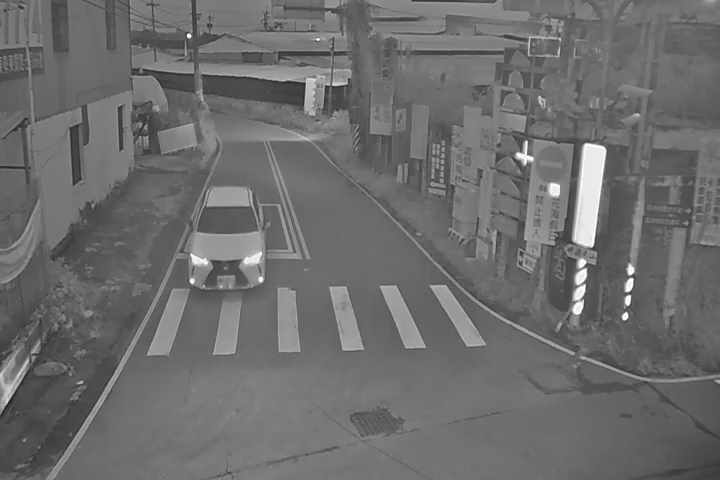 台中市道路 [26242]新社興中街/協中街,Xinshe Dist Xingzhong St./Xiezhong St.(Right side Traffic flow to Dongshi) 距離230公尺