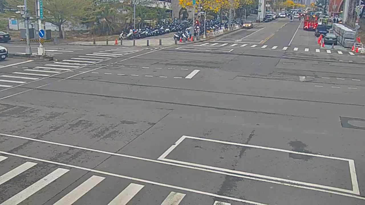 崇德十九路/崇德路三段(右側車流往四平路)