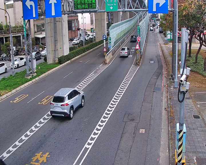 台中市北屯區松竹路/環中東路(右側車流往太原路)