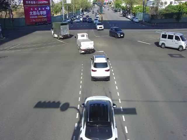 太原路/環中東路東側(右側車流往北屯路)