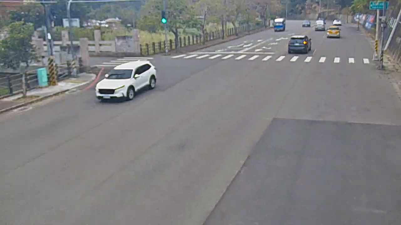 台中市北屯區東山路/民德橋(右側車流往大坑圓環)