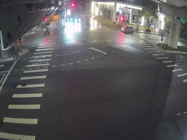 台中市道路 [07085]文心路/櫻花路(右側車流往長安國小),Wenxin Rd/Yinghua Rd (Right side Traffic flow to Chanes School) 距離1.2公里