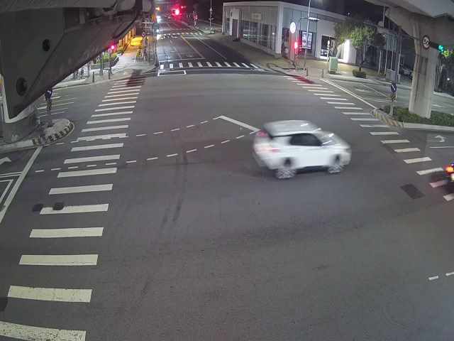 文心路/櫻花路(右側車流往長安國小)