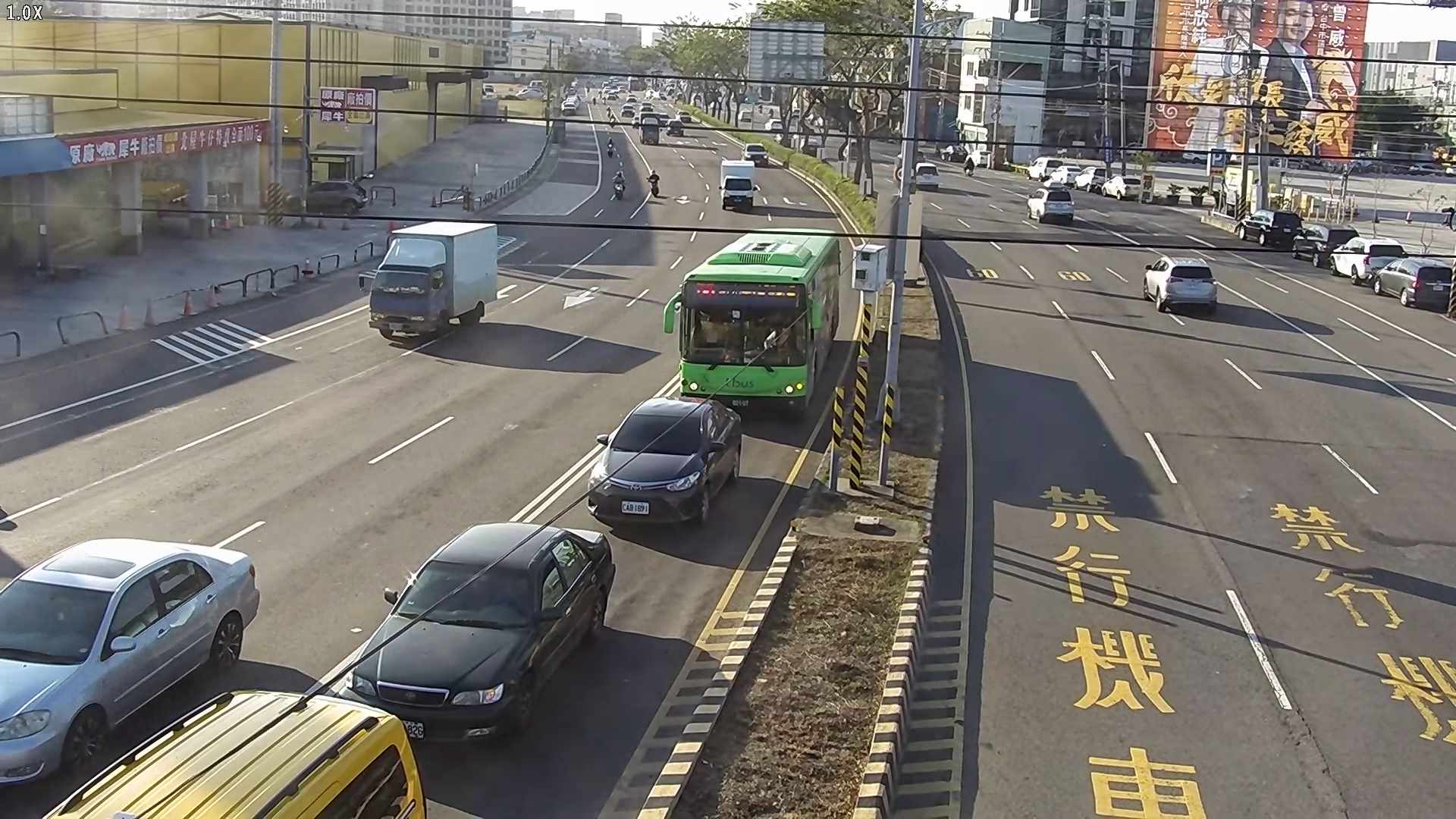 中山路/高鐵東路(右側車流往大肚)