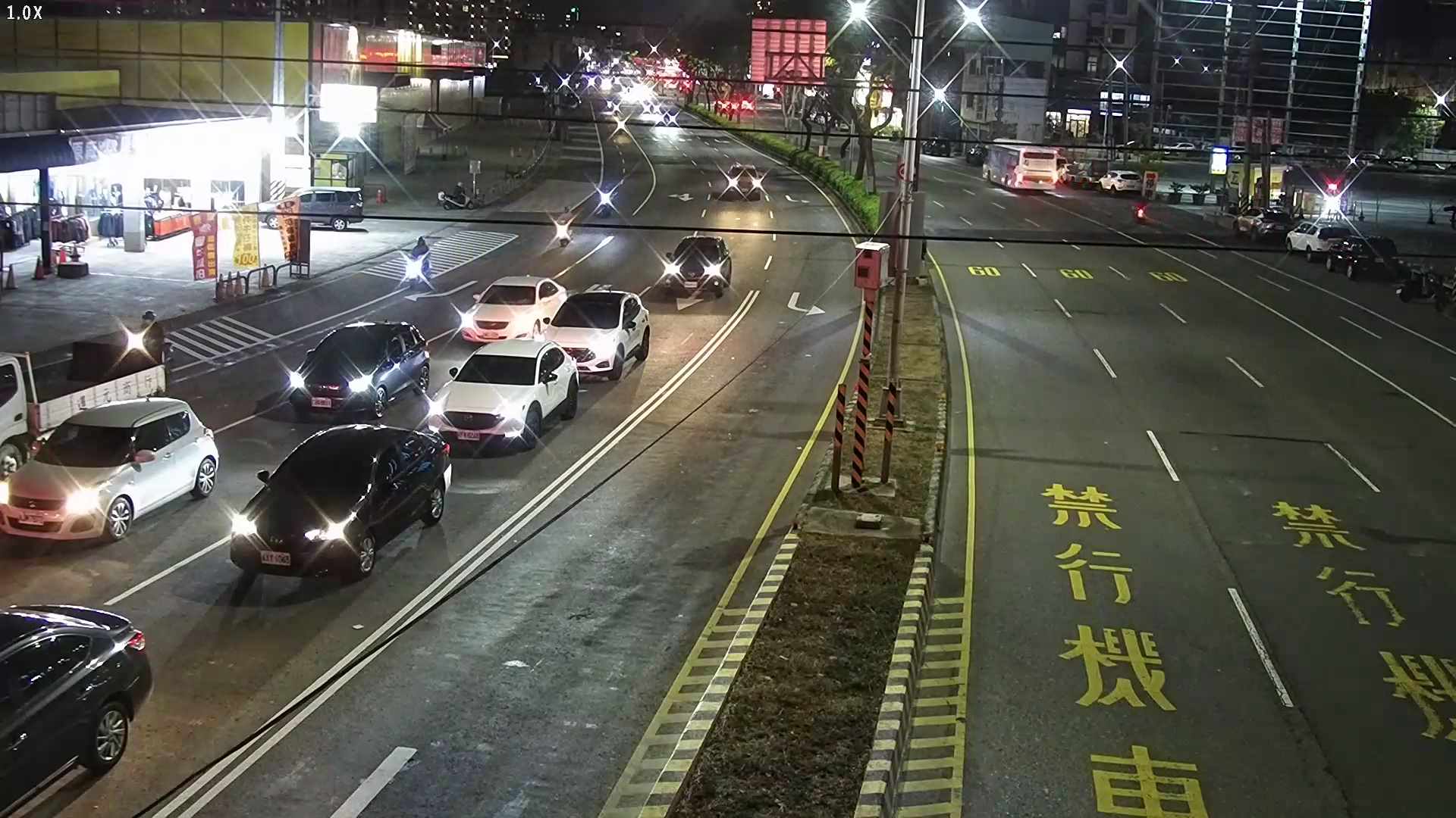 中山路/高鐵東路(右側車流往大肚)