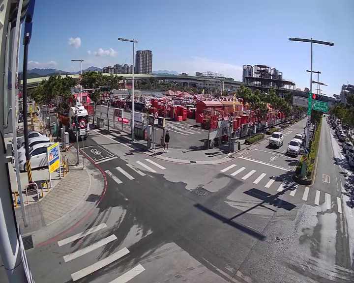 台中市北屯區敦富路/敦富二街(右側車流往松竹路)