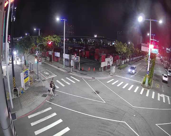 台中市北屯區敦富路/敦富二街(右側車流往松竹路)