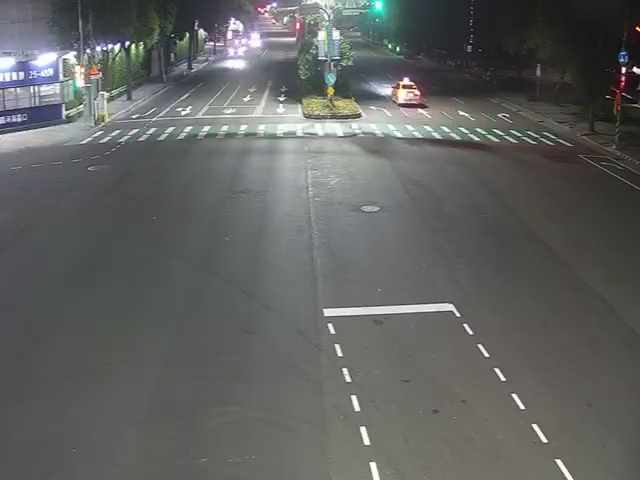 惠中路/市政北七路(右側車流往臺灣大道)