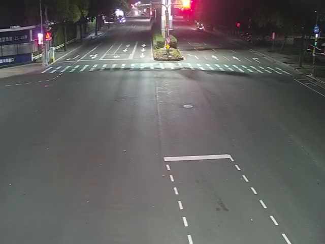 惠中路/市政北七路(右側車流往臺灣大道)