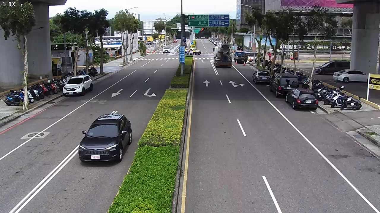 台中市道路 [14311]高鐵五路/站區二路(右側車流往高鐵東路)Gaotie 5th Rd./Zhanqu 2nd Rd.(.(Right side Traffic flow to Gaotie E. Rd.) 距離1.3公里
